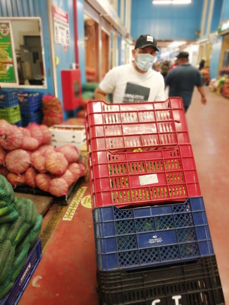 Más de dos años rescatando frutas y vegetales en Merca Panamá