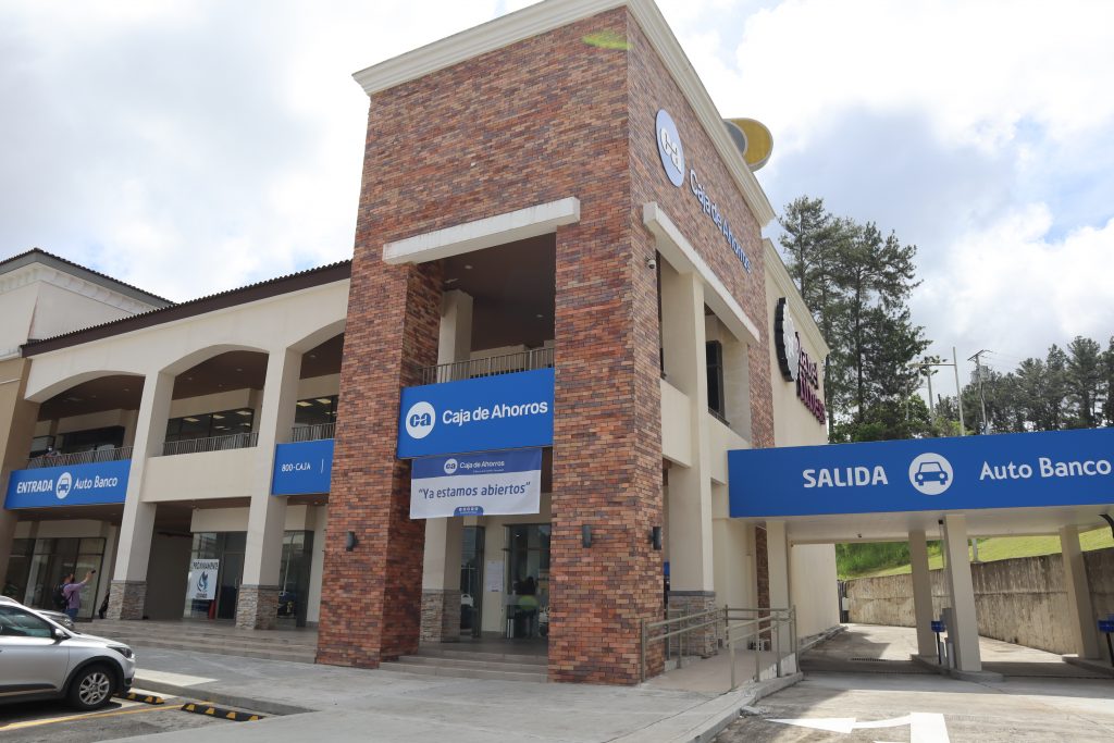Caja de Ahorros inaugura la sucursal Paseo Arraiján nueva instalación