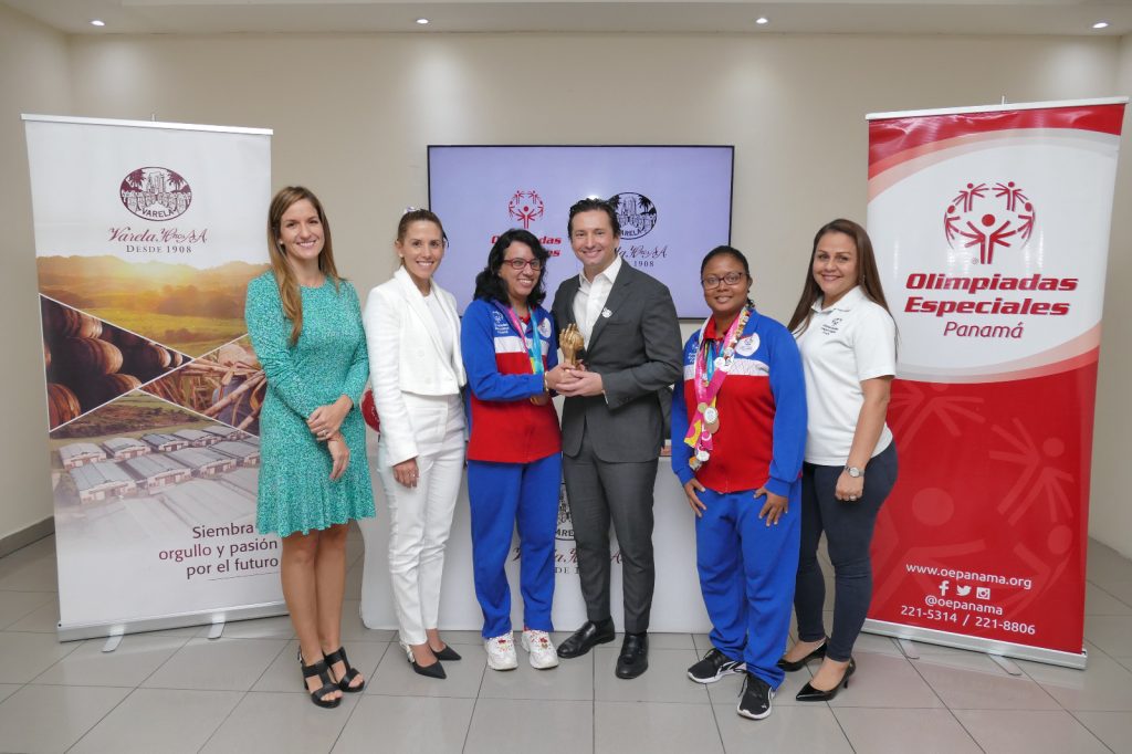 Varela Hermanos renueva su compromiso con Olimpiadas Especiales, en pro de los atletas panameños