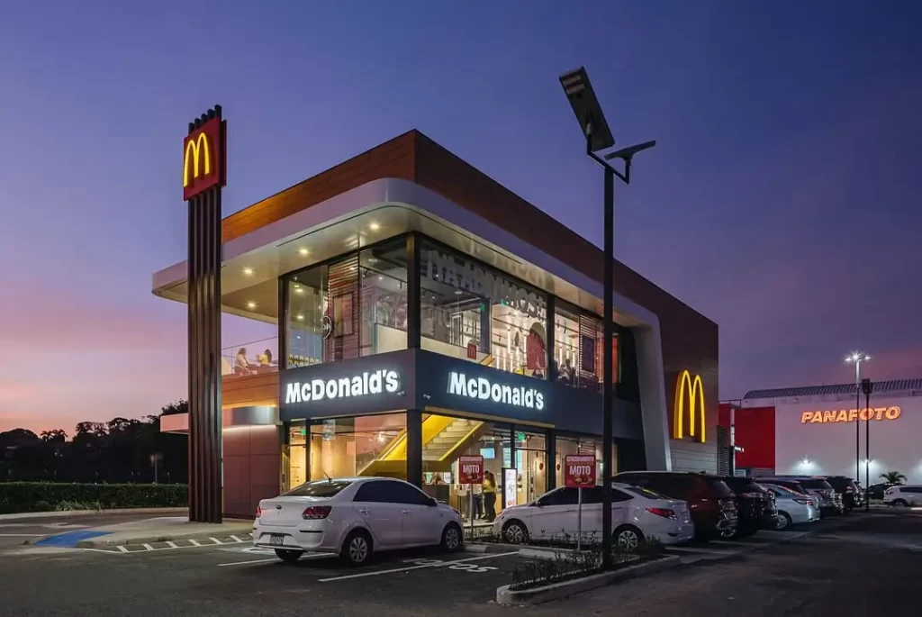 El valor de construir con propósito: El compromiso de Arcos Dorados con la sostenibilidad en sus restaurantes