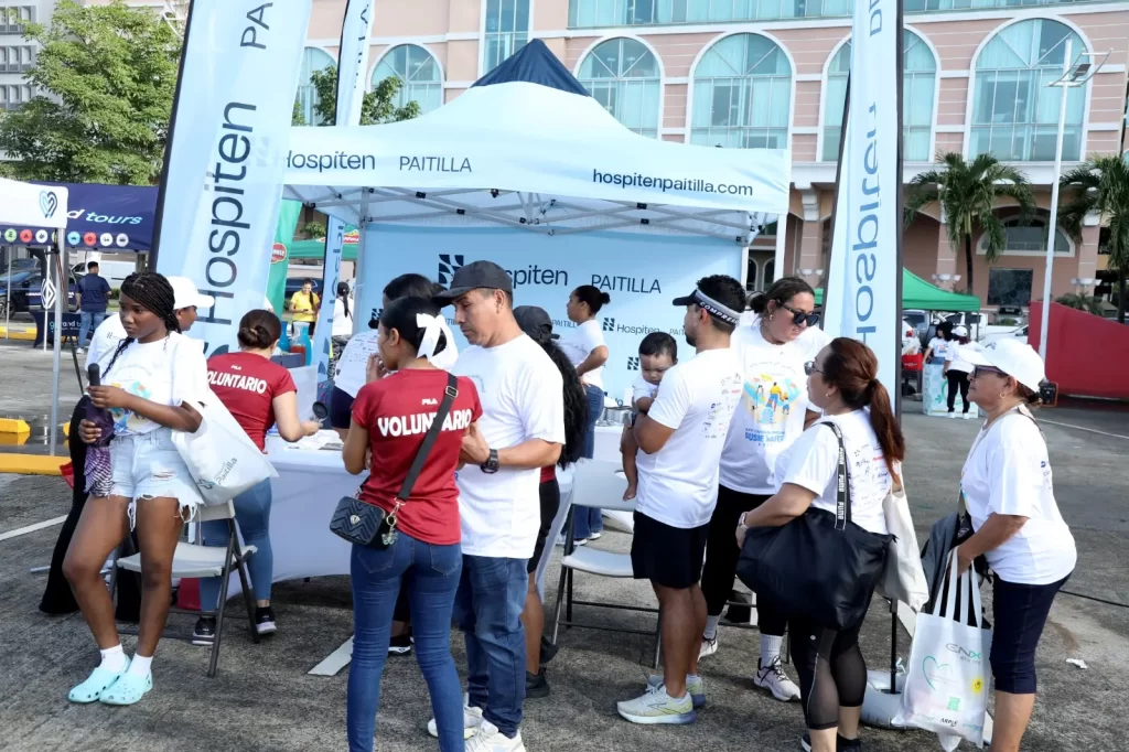 Hospiten Paitilla realizó toma de presión arterial y toma de glicemia en la XXVI Caminata Familiar Susie Thayer