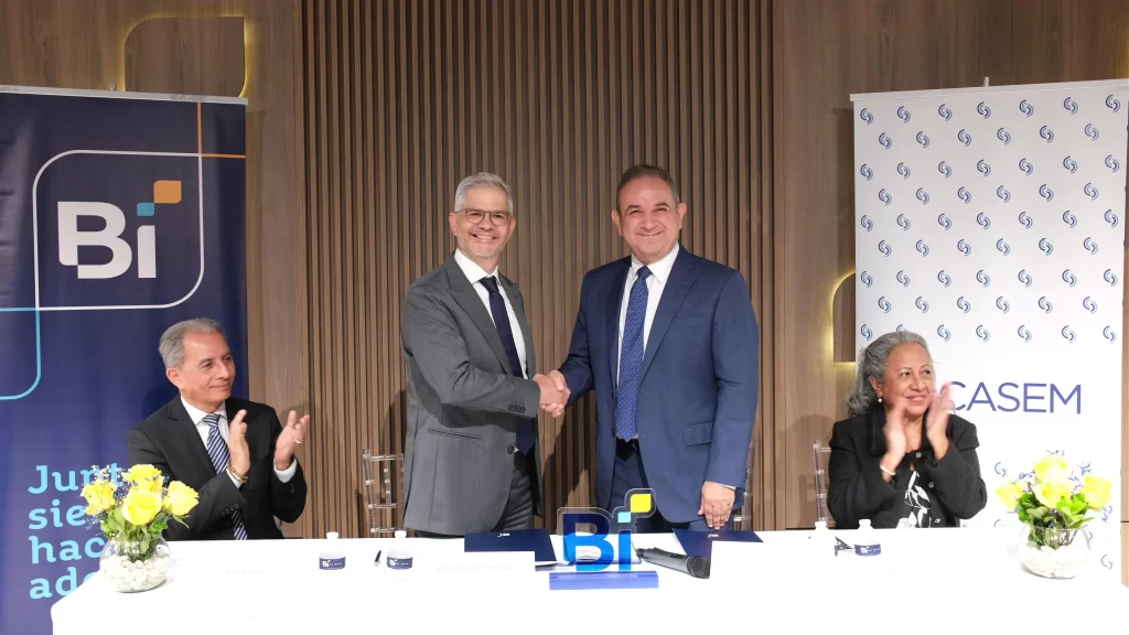 Bi Bank impulsa educación financiera a universitarios en programa SEM Academy