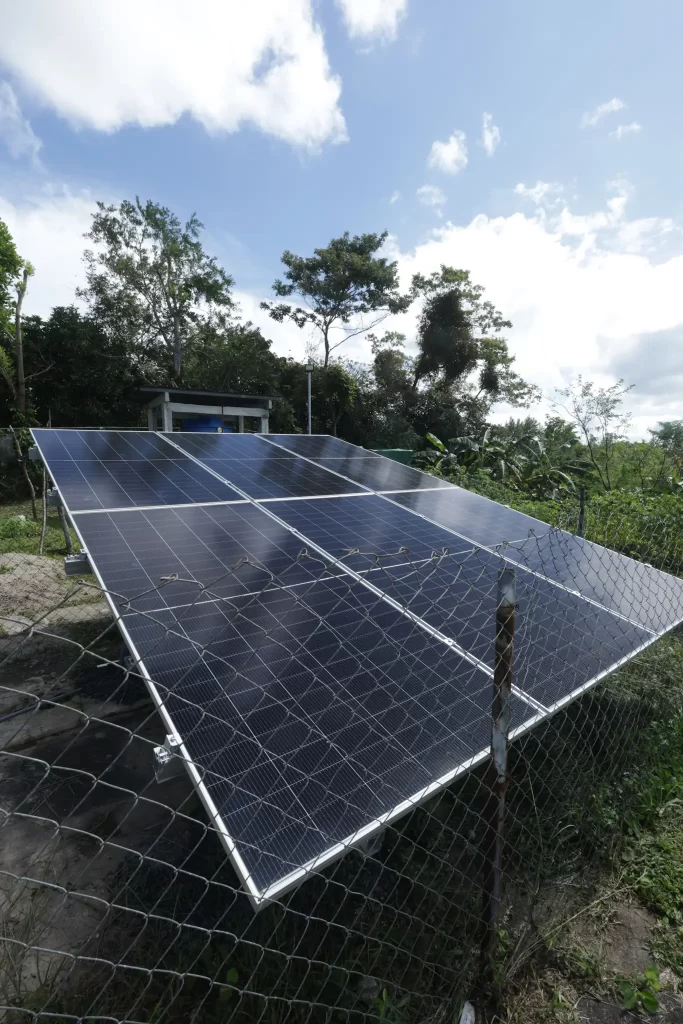 Más de 6,400 panameños reciben energía por primera vez gracias a los proyectos rurales de AES Panamá